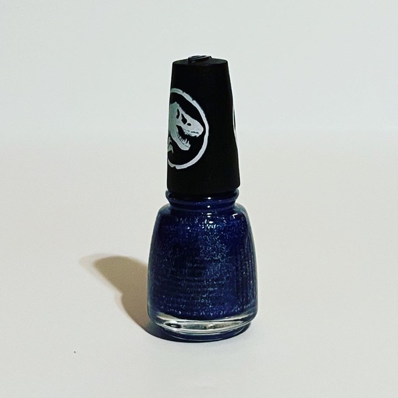 ⭐️5 For 25⭐️ China Glaze Jurassic World You Should Know Beta! Nail Lacquer - Picture 3 of 7